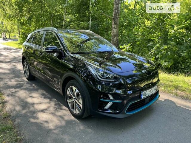 Черный Киа Niro, объемом двигателя 0 л и пробегом 44 тыс. км за 23000 $, фото 1 на Automoto.ua