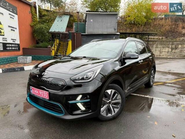 Черный Киа Niro, объемом двигателя 0 л и пробегом 84 тыс. км за 19500 $, фото 1 на Automoto.ua