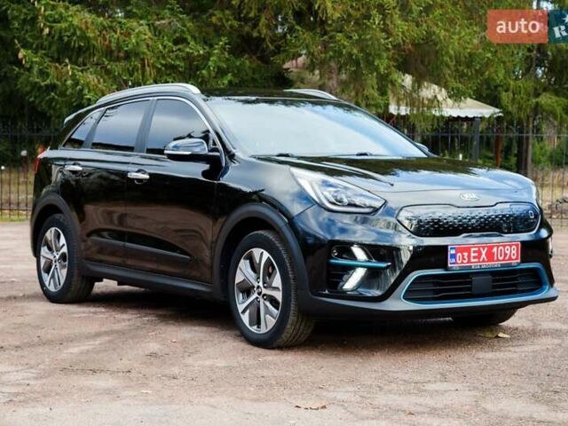 Черный Киа Niro, объемом двигателя 0 л и пробегом 110 тыс. км за 17450 $, фото 1 на Automoto.ua
