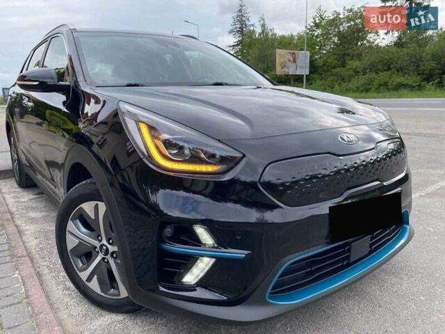 Чорний Кіа Niro, об'ємом двигуна 0 л та пробігом 109 тис. км за 19850 $, фото 1 на Automoto.ua