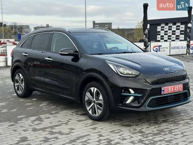 Черный Киа Niro, объемом двигателя 0 л и пробегом 147 тыс. км за 18990 $, фото 1 на Automoto.ua