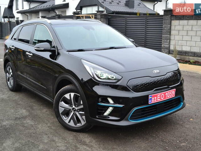 Чорний Кіа Niro, об'ємом двигуна 0 л та пробігом 169 тис. км за 18450 $, фото 1 на Automoto.ua