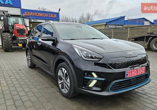 Черный Киа Niro, объемом двигателя 0 л и пробегом 139 тыс. км за 19800 $, фото 1 на Automoto.ua