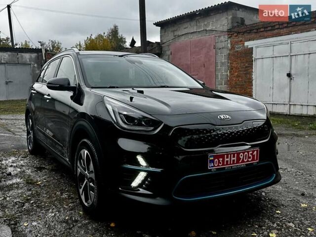Черный Киа Niro, объемом двигателя 0 л и пробегом 150 тыс. км за 19800 $, фото 1 на Automoto.ua
