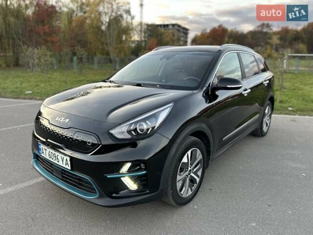 Черный Киа Niro, объемом двигателя 0 л и пробегом 121 тыс. км за 18999 $, фото 1 на Automoto.ua