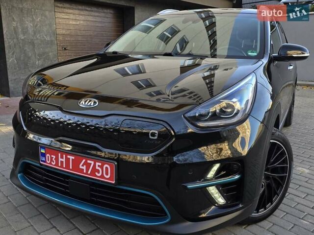 Чорний Кіа Niro, об'ємом двигуна 0 л та пробігом 141 тис. км за 18999 $, фото 1 на Automoto.ua