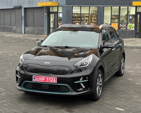 Чорний Кіа Niro, об'ємом двигуна 0 л та пробігом 93 тис. км за 18900 $, фото 1 на Automoto.ua