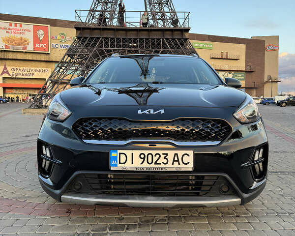 Черный Киа Niro, объемом двигателя 1.58 л и пробегом 62 тыс. км за 25900 $, фото 1 на Automoto.ua