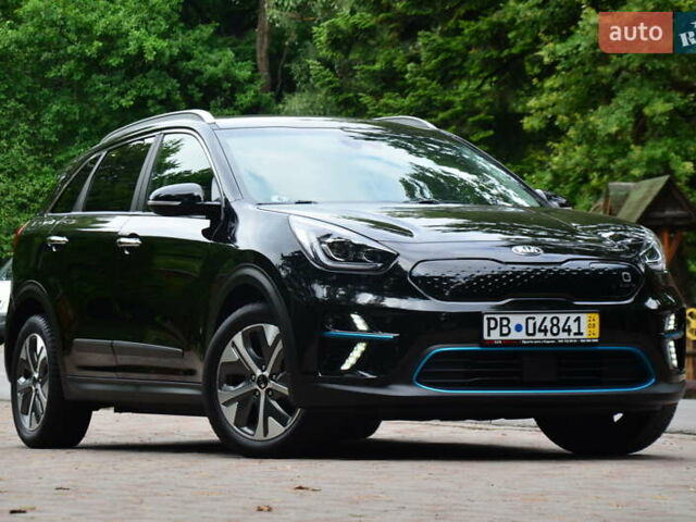 Черный Киа Niro, объемом двигателя 0 л и пробегом 78 тыс. км за 19150 $, фото 1 на Automoto.ua