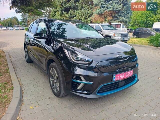 Черный Киа Niro, объемом двигателя 0 л и пробегом 87 тыс. км за 19500 $, фото 1 на Automoto.ua