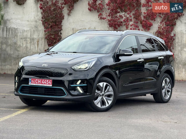 Черный Киа Niro, объемом двигателя 0 л и пробегом 80 тыс. км за 21899 $, фото 1 на Automoto.ua