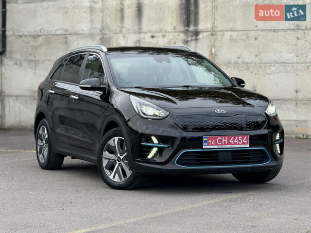 Черный Киа Niro, объемом двигателя 0 л и пробегом 80 тыс. км за 21850 $, фото 1 на Automoto.ua