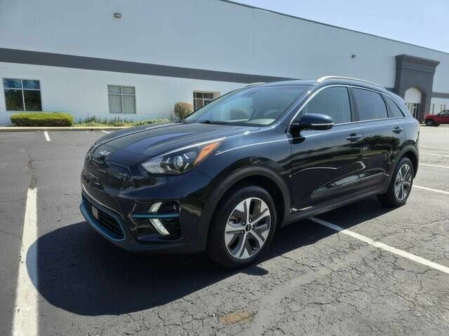 Черный Киа Niro, объемом двигателя 0 л и пробегом 14 тыс. км за 25000 $, фото 1 на Automoto.ua