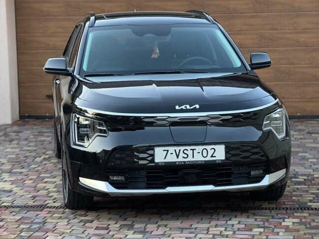 Черный Киа Niro, объемом двигателя 0 л и пробегом 42 тыс. км за 28300 $, фото 1 на Automoto.ua