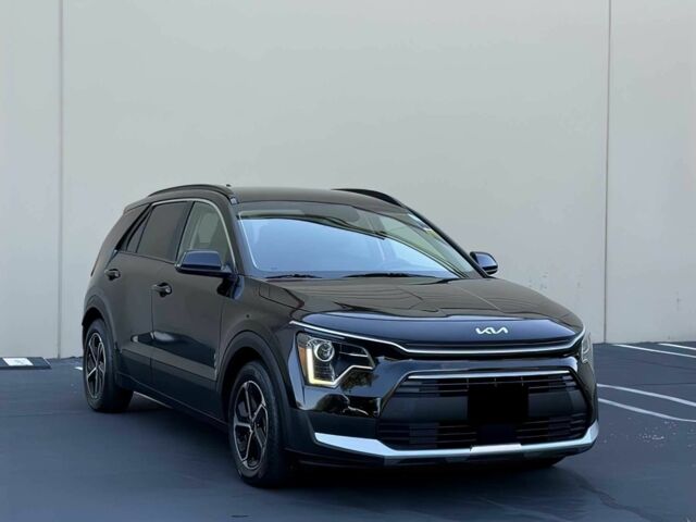 Чорний Кіа Niro, об'ємом двигуна 0 л та пробігом 19 тис. км за 19000 $, фото 1 на Automoto.ua
