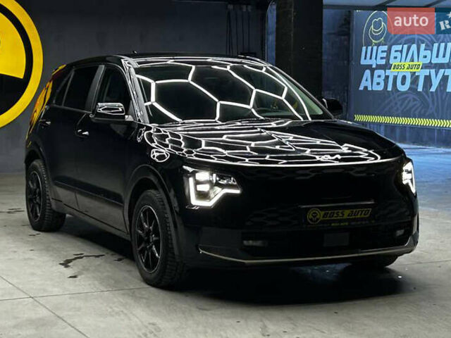 Черный Киа Niro, объемом двигателя 0 л и пробегом 2 тыс. км за 27300 $, фото 1 на Automoto.ua