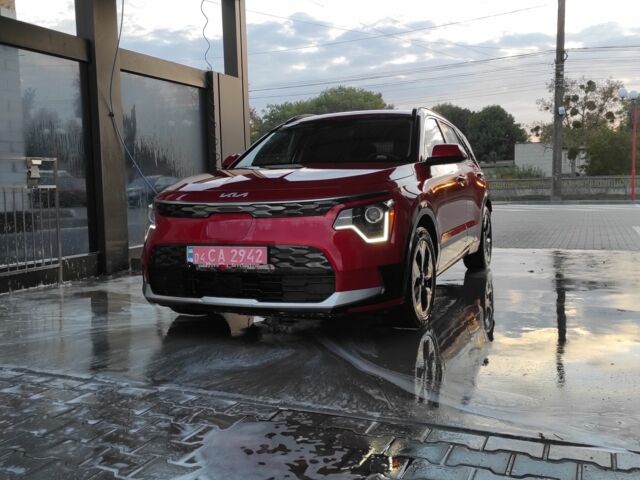 Красный Киа Niro, объемом двигателя 0 л и пробегом 55 тыс. км за 24800 $, фото 1 на Automoto.ua