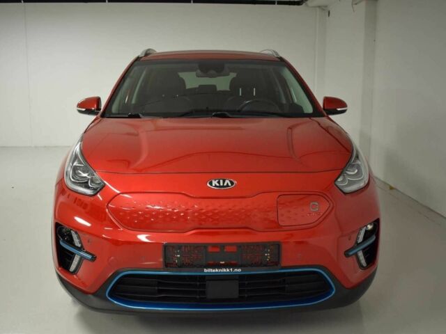 Красный Киа Niro, объемом двигателя 0 л и пробегом 83 тыс. км за 14700 $, фото 1 на Automoto.ua