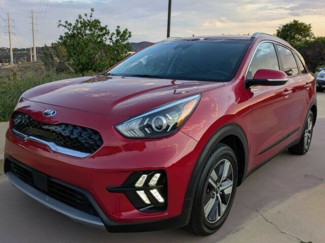 Кіа Niro 2020 у Чернігові на Automoto.ua Червоний Кіа Niro, об'ємом двигуна 1.6 л та пробігом 38 тис. км за 8500 $, фото 1 на Automoto.ua