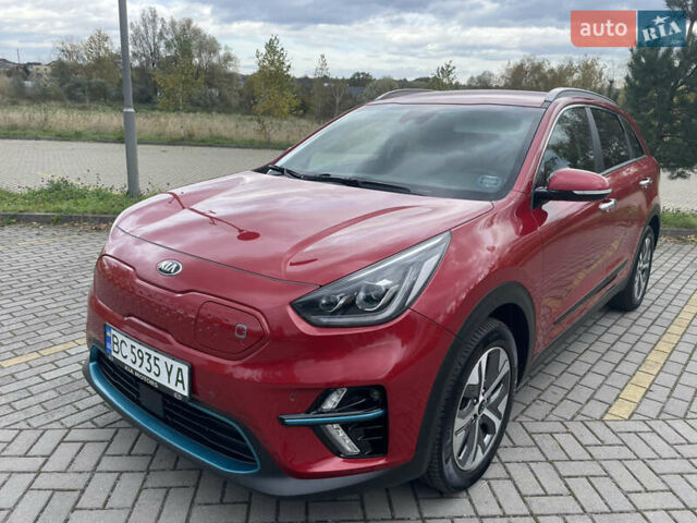Красный Киа Niro, объемом двигателя 0 л и пробегом 70 тыс. км за 19800 $, фото 1 на Automoto.ua