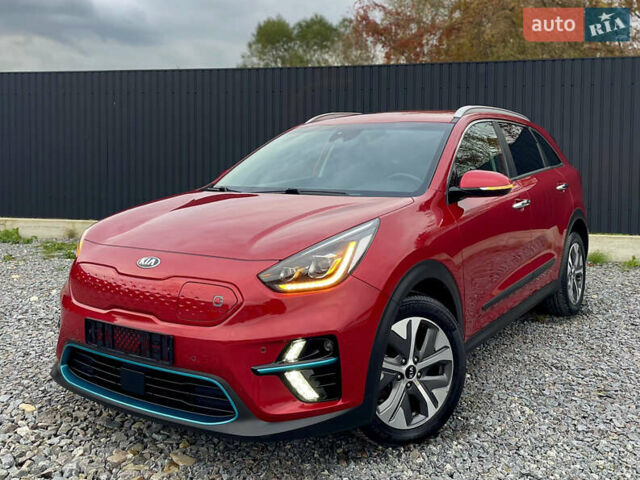 Киа Niro 2020 в Дрогобыче на Automoto.ua Красный Киа Niro, объемом двигателя 0 л и пробегом 159 тыс. км за 19399 $, фото 1 на Automoto.ua