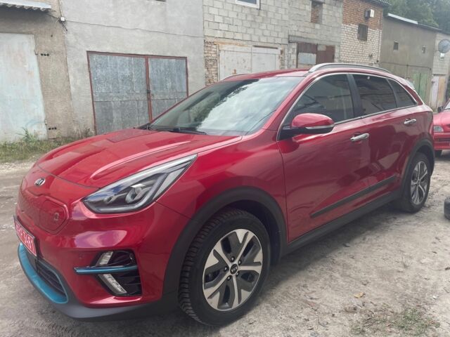 Киа Niro 2020 в Дубно на Automoto.ua Красный Киа Niro, объемом двигателя 0 л и пробегом 124 тыс. км за 19200 $, фото 1 на Automoto.ua