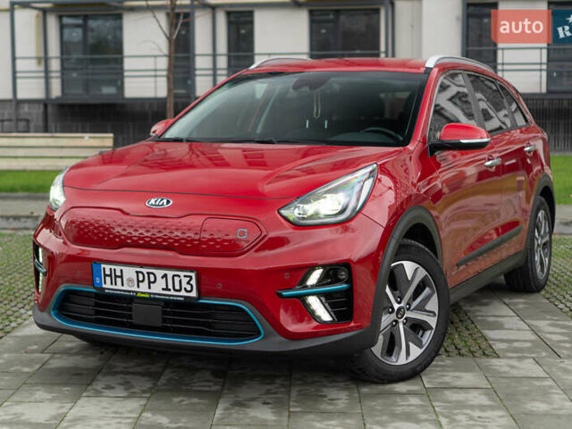 Червоний Кіа Niro, об'ємом двигуна 0 л та пробігом 46 тис. км за 24500 $, фото 1 на Automoto.ua