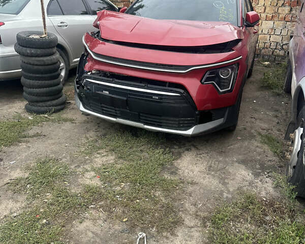 Червоний Кіа Niro, об'ємом двигуна 1.58 л та пробігом 107 тис. км за 13900 $, фото 1 на Automoto.ua