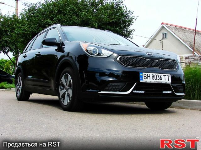 Киа Niro, объемом двигателя 1.6 л и пробегом 136 тыс. км за 16500 $, фото 1 на Automoto.ua