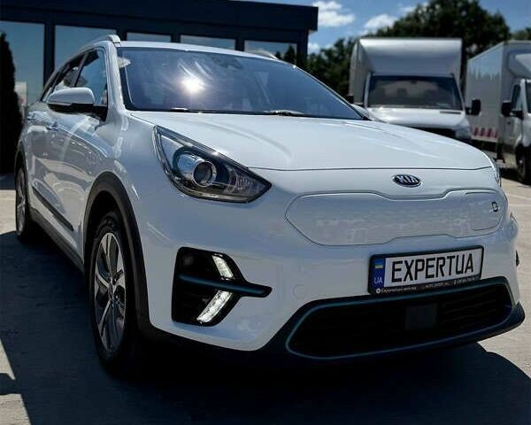 Киа Niro, объемом двигателя 0 л и пробегом 114 тыс. км за 17750 $, фото 1 на Automoto.ua
