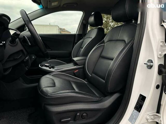 Киа Niro, объемом двигателя 0 л и пробегом 62 тыс. км за 23500 $, фото 1 на Automoto.ua