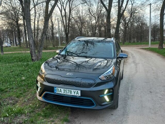 Сірий Кіа Niro, об'ємом двигуна 0 л та пробігом 68 тис. км за 18800 $, фото 1 на Automoto.ua