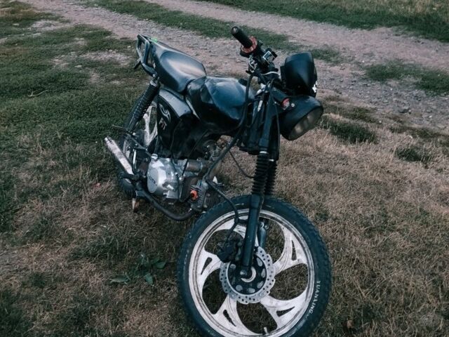 Серый Киа Niro, объемом двигателя 1.4 л и пробегом 227 тыс. км за 6524 $, фото 1 на Automoto.ua
