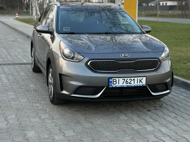 Сірий Кіа Niro, об'ємом двигуна 1.6 л та пробігом 193 тис. км за 15500 $, фото 1 на Automoto.ua