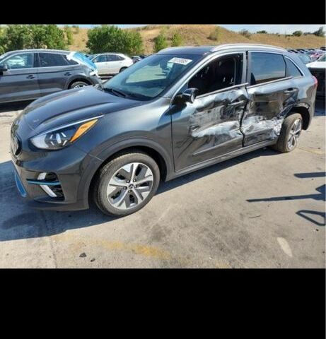 Серый Киа Niro, объемом двигателя 0 л и пробегом 69 тыс. км за 9500 $, фото 1 на Automoto.ua