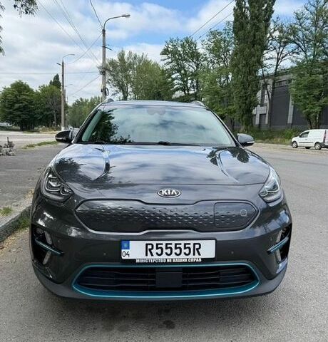 Серый Киа Niro, объемом двигателя 0 л и пробегом 170 тыс. км за 19491 $, фото 1 на Automoto.ua