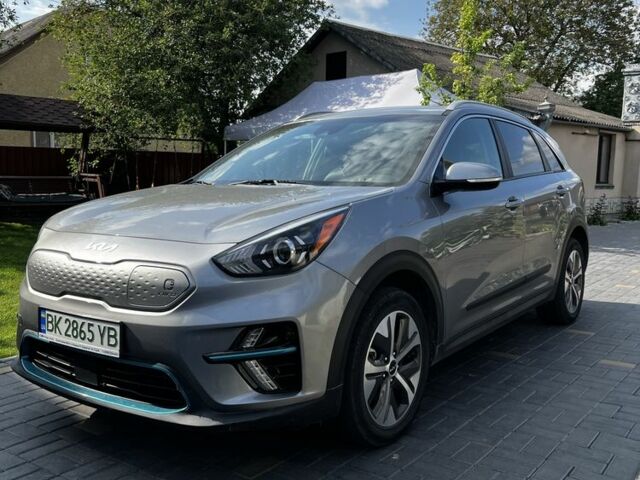 Серый Киа Niro, объемом двигателя 0 л и пробегом 69 тыс. км за 19300 $, фото 1 на Automoto.ua