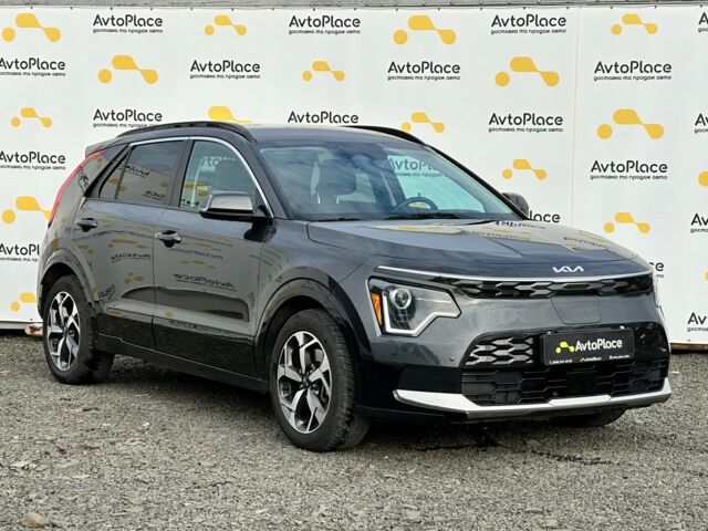 Серый Киа Niro, объемом двигателя 0 л и пробегом 124 тыс. км за 20900 $, фото 1 на Automoto.ua