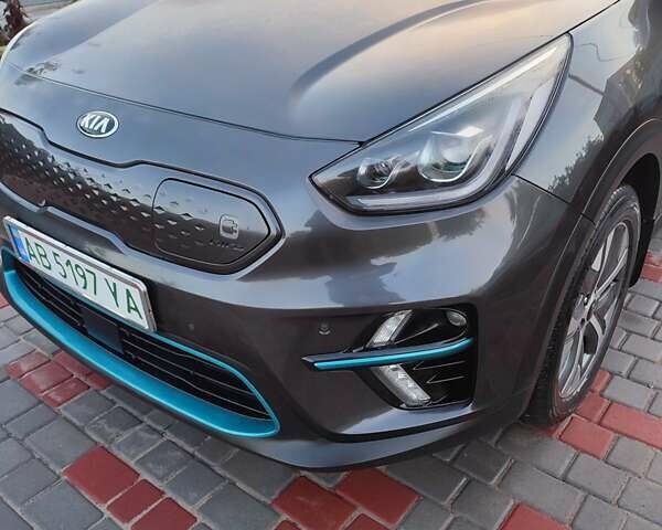 Серый Киа Niro, объемом двигателя 0 л и пробегом 138 тыс. км за 17500 $, фото 1 на Automoto.ua
