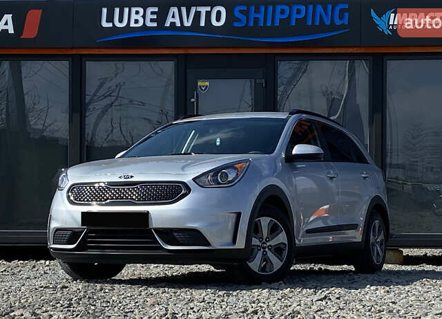 Серый Киа Niro, объемом двигателя 1.58 л и пробегом 136 тыс. км за 15900 $, фото 1 на Automoto.ua