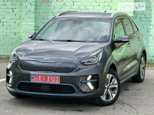 Серый Киа Niro, объемом двигателя 0 л и пробегом 102 тыс. км за 18499 $, фото 1 на Automoto.ua