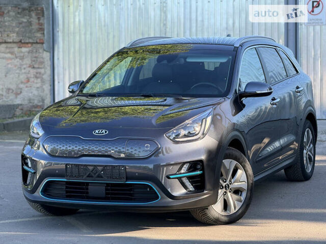 Сірий Кіа Niro, об'ємом двигуна 0 л та пробігом 105 тис. км за 18999 $, фото 1 на Automoto.ua