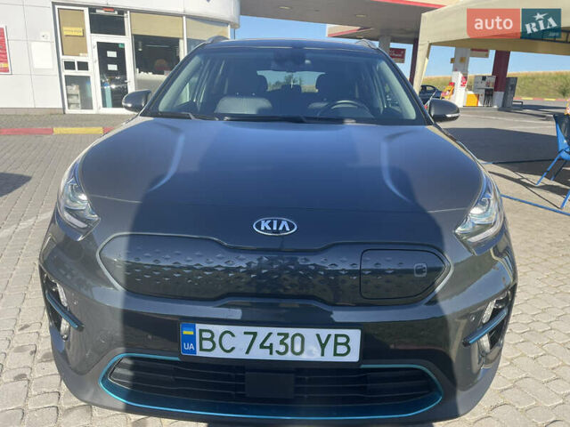 Киа Niro 2019 в Львове на Automoto.ua Серый Киа Niro, объемом двигателя 0 л и пробегом 89 тыс. км за 21300 $, фото 1 на Automoto.ua