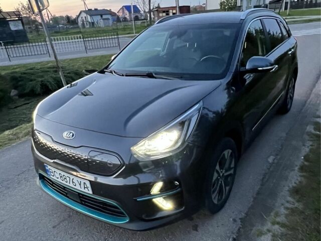 Сірий Кіа Niro, об'ємом двигуна 0 л та пробігом 66 тис. км за 21700 $, фото 1 на Automoto.ua