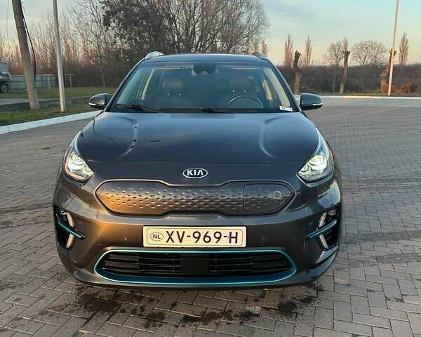 Серый Киа Niro, объемом двигателя 0 л и пробегом 84 тыс. км за 17960 $, фото 1 на Automoto.ua