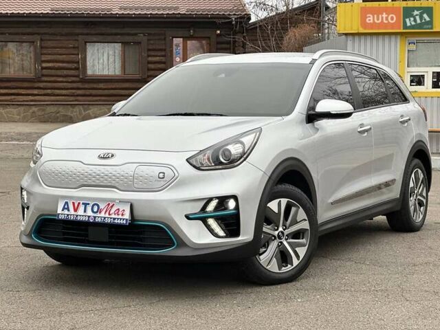 Киа Niro 2019 в Кривом Роге на Automoto.ua Серый Киа Niro, объемом двигателя 0 л и пробегом 27 тыс. км за 24000 $, фото 1 на Automoto.ua