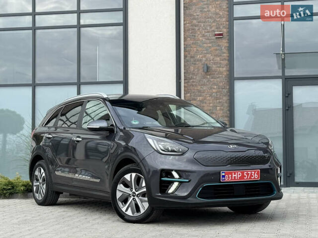 Серый Киа Niro, объемом двигателя 0 л и пробегом 139 тыс. км за 18900 $, фото 1 на Automoto.ua