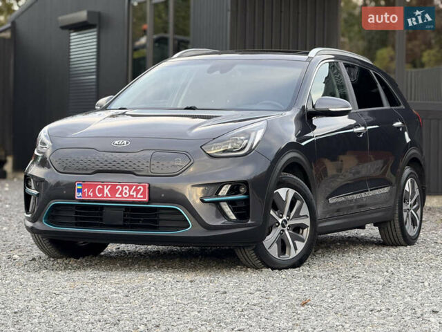 Киа Niro 2020 в Дрогобыче на Automoto.ua Серый Киа Niro, объемом двигателя 0 л и пробегом 140 тыс. км за 19299 $, фото 1 на Automoto.ua