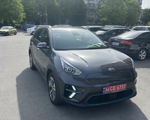 Кіа Niro 2020 у Житомирі на Automoto.ua Сірий Кіа Niro, об'ємом двигуна 0 л та пробігом 66 тис. км за 19500 $, фото 1 на Automoto.ua