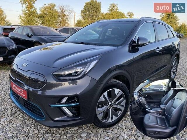 Серый Киа Niro, объемом двигателя 0 л и пробегом 107 тыс. км за 20950 $, фото 1 на Automoto.ua